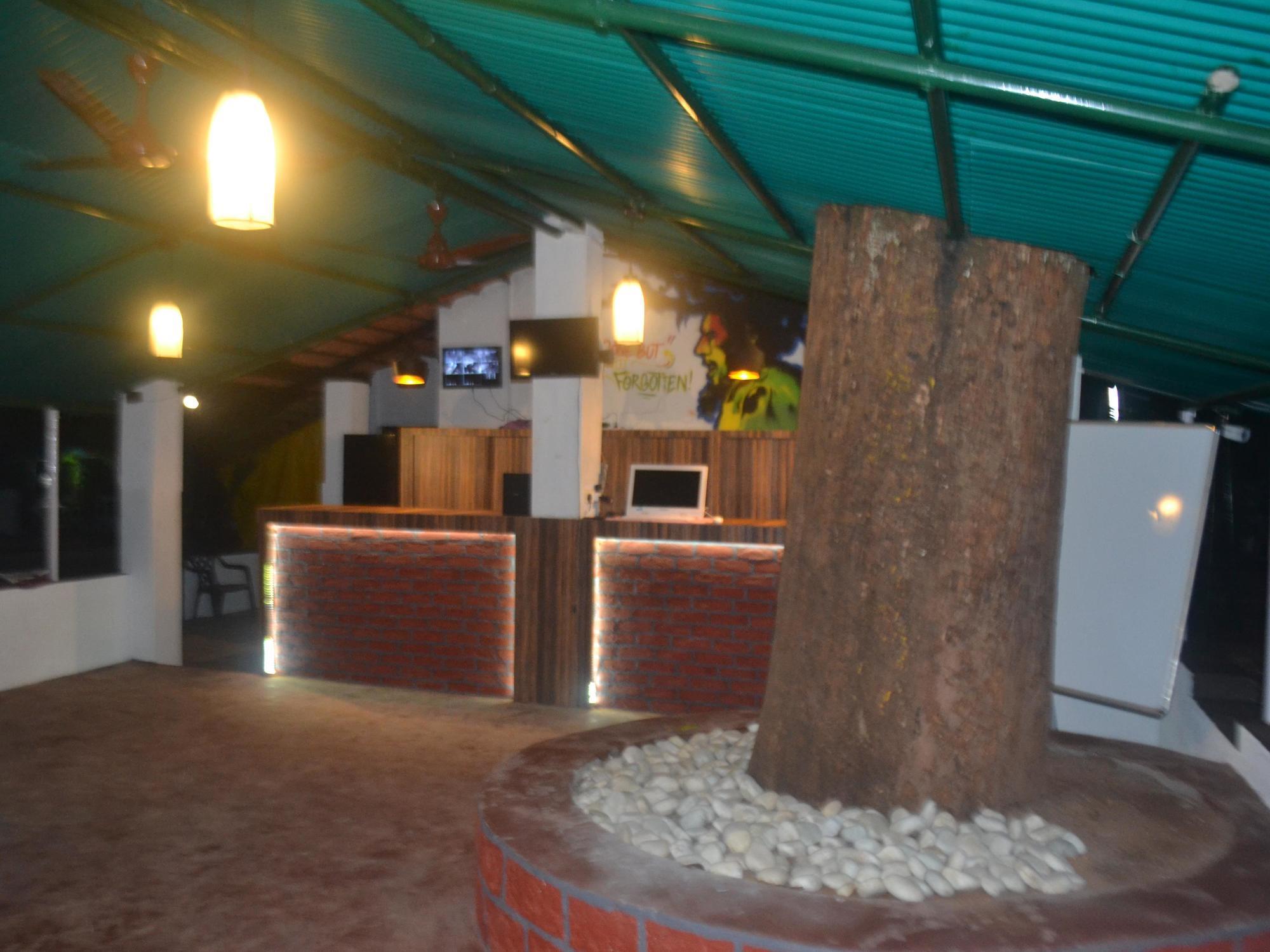 Backpacker Panda Goa Hostel Calangute Exterior photo