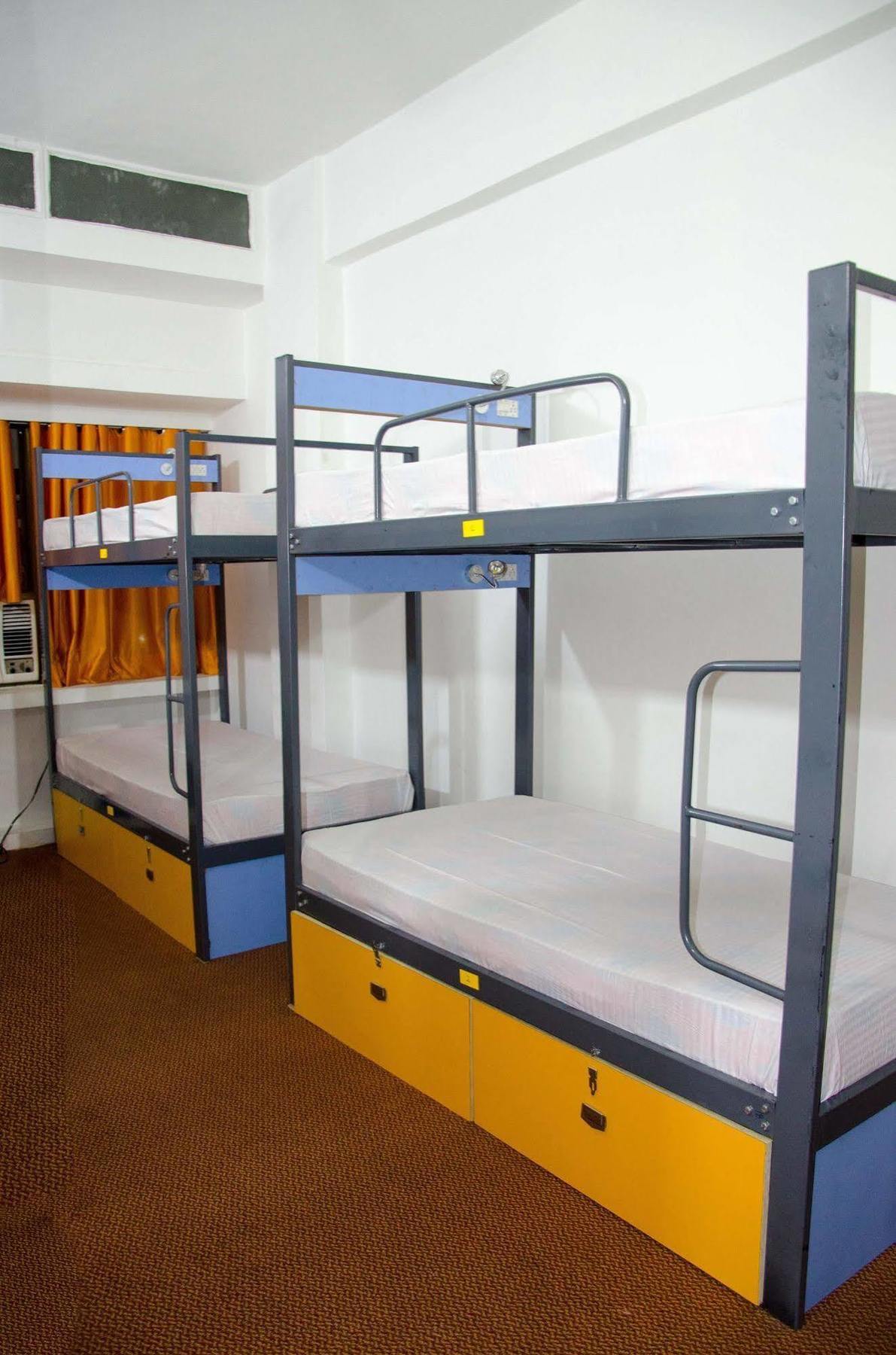 Backpacker Panda Goa Hostel Calangute Exterior photo